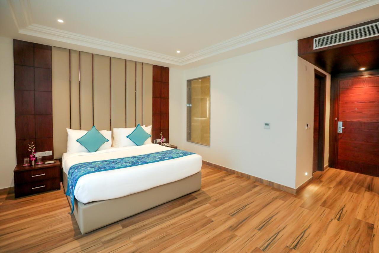 Regenta Place Phagwara By Royal Orchid Hotels Limited Esterno foto