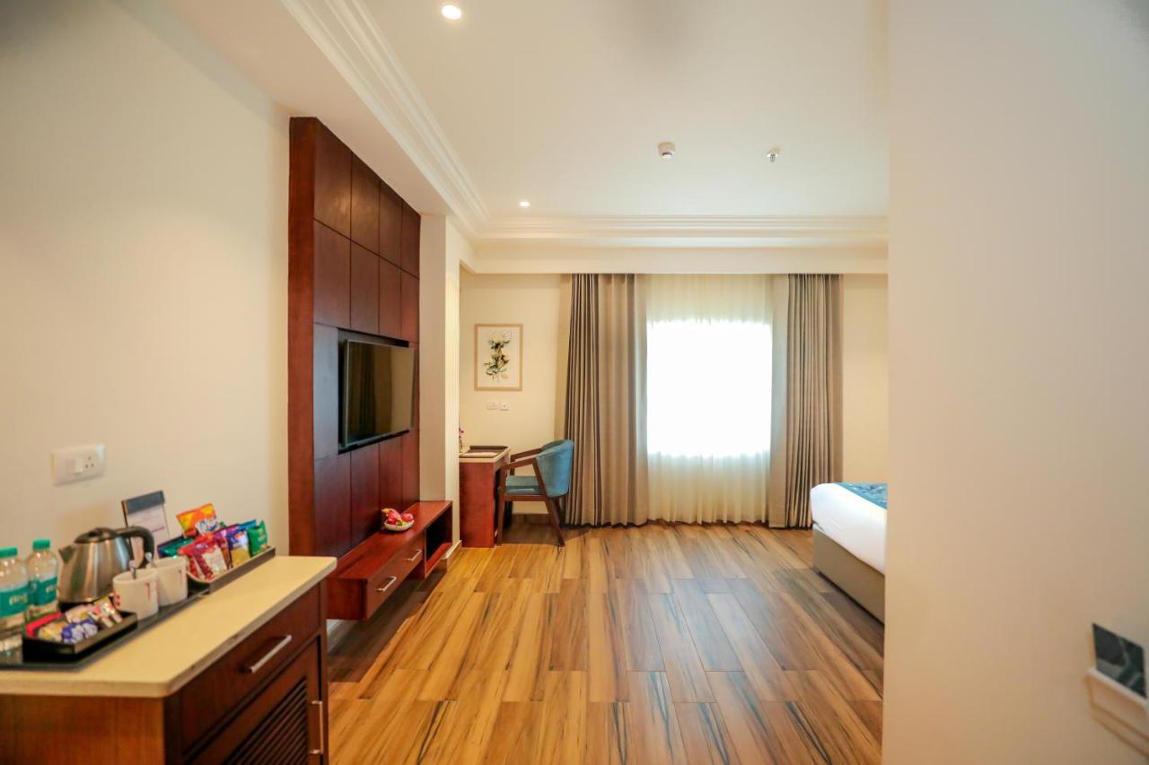 Regenta Place Phagwara By Royal Orchid Hotels Limited Esterno foto