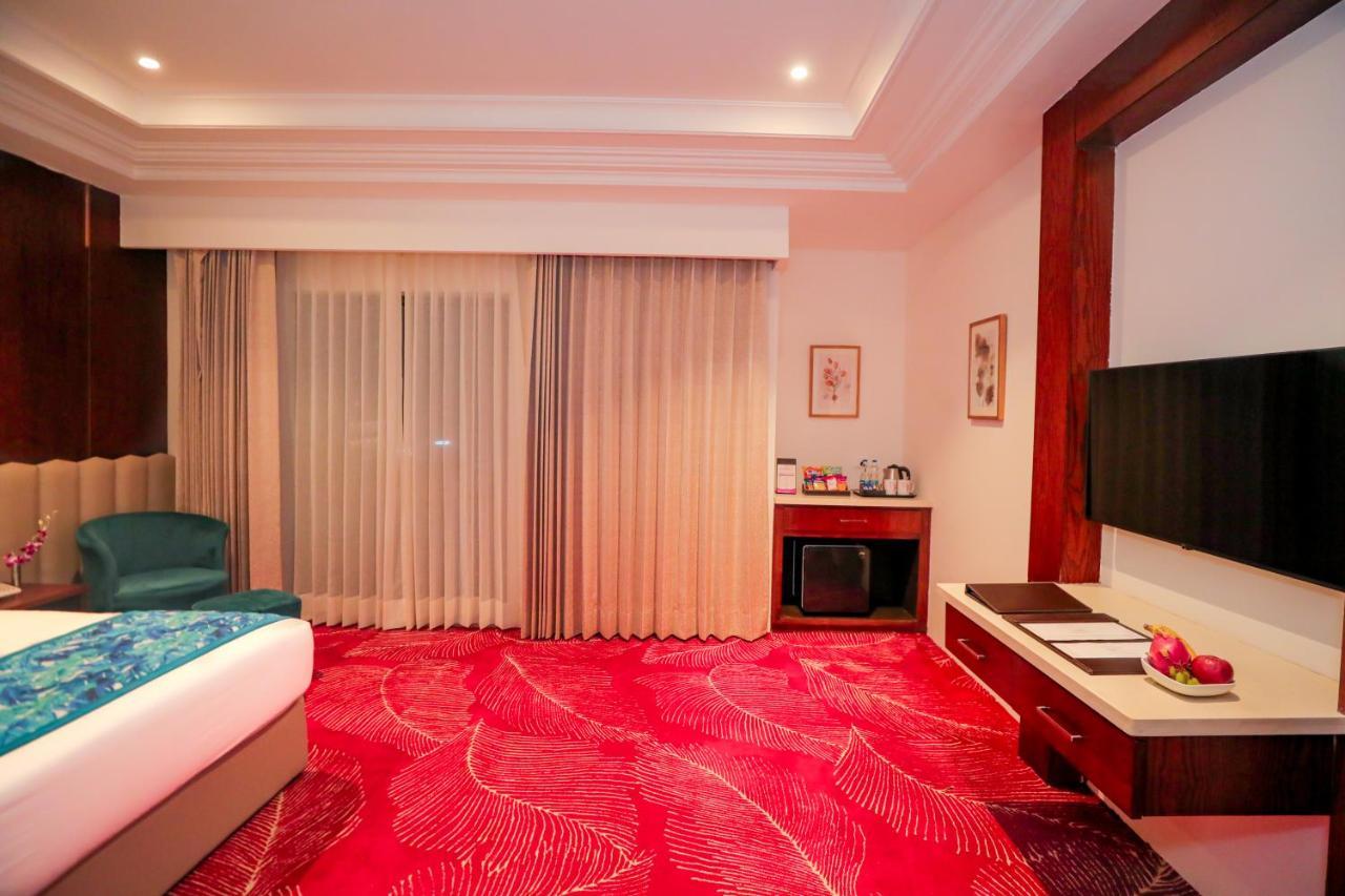 Regenta Place Phagwara By Royal Orchid Hotels Limited Esterno foto